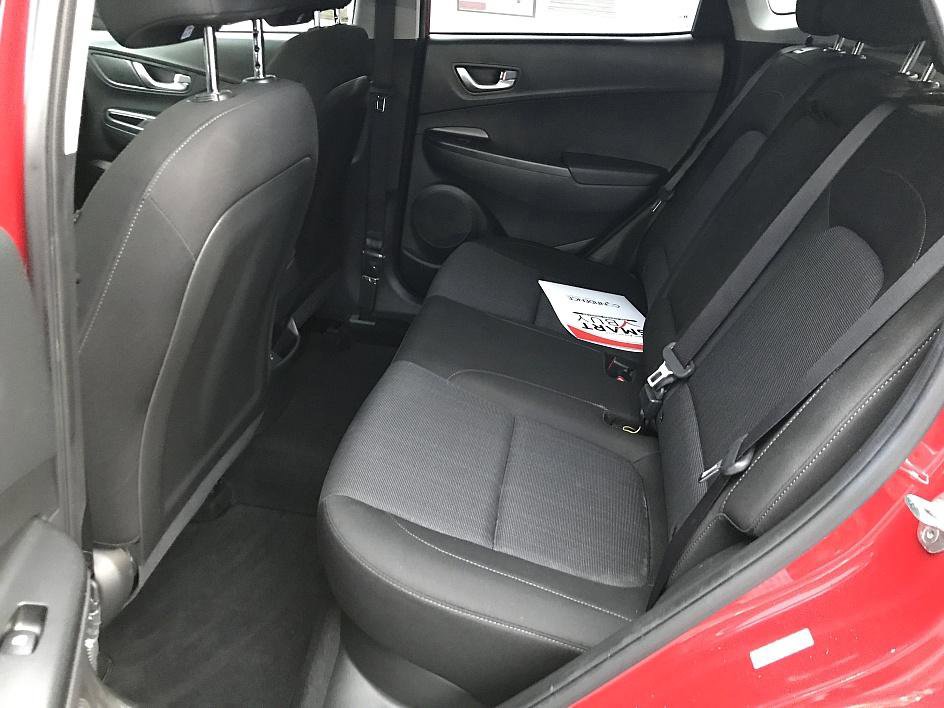 2023 Hyundai Kona SEL photo 10