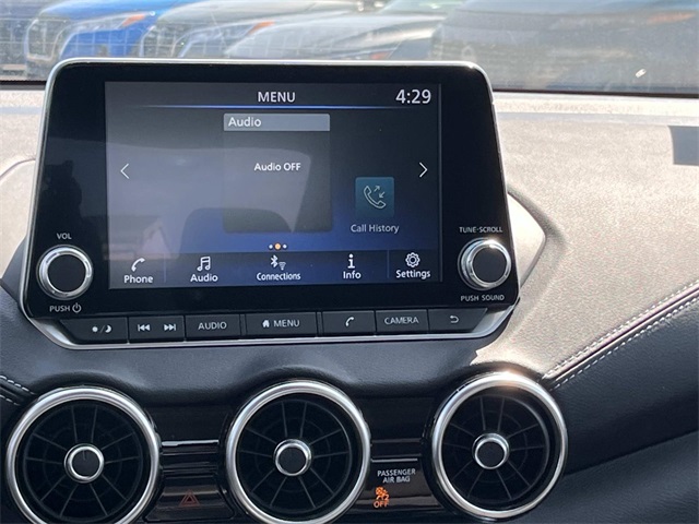 2025 Nissan Sentra SV photo 14