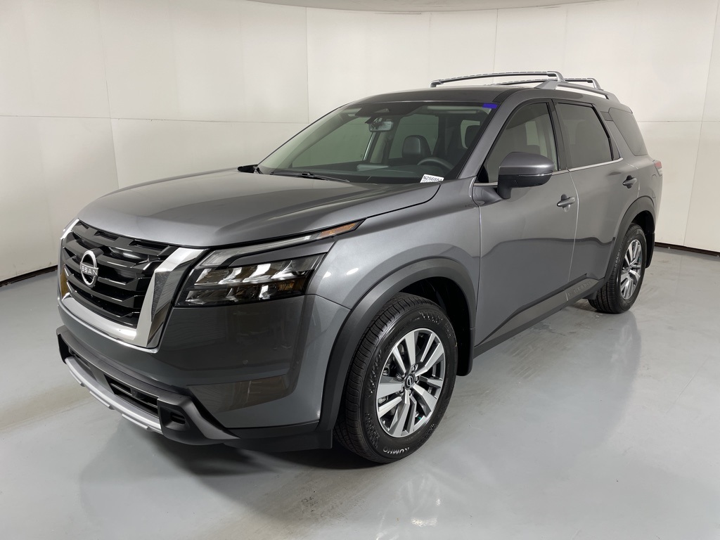 2025 Nissan Pathfinder SL photo 4