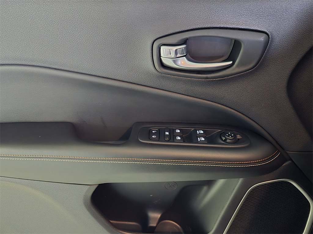 2021 Jeep Compass Latitude photo 27