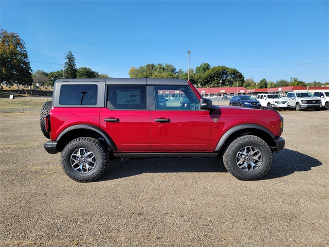 2025 Ford Bronco Badlands photo 3