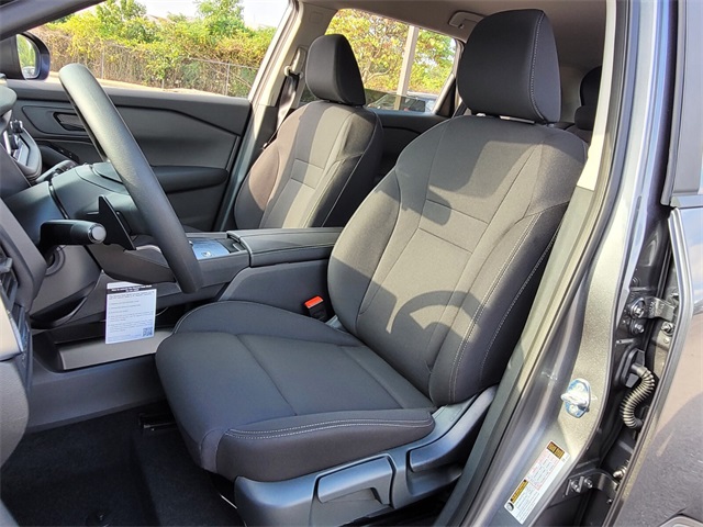 2026 Nissan Rogue S photo 8