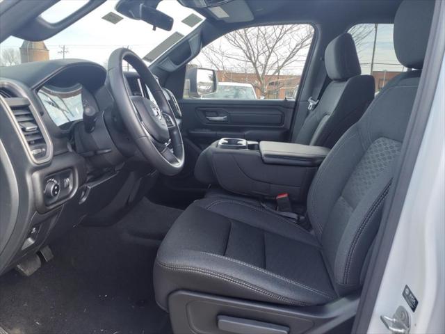 2025 Ram 1500 Tradesman photo 4
