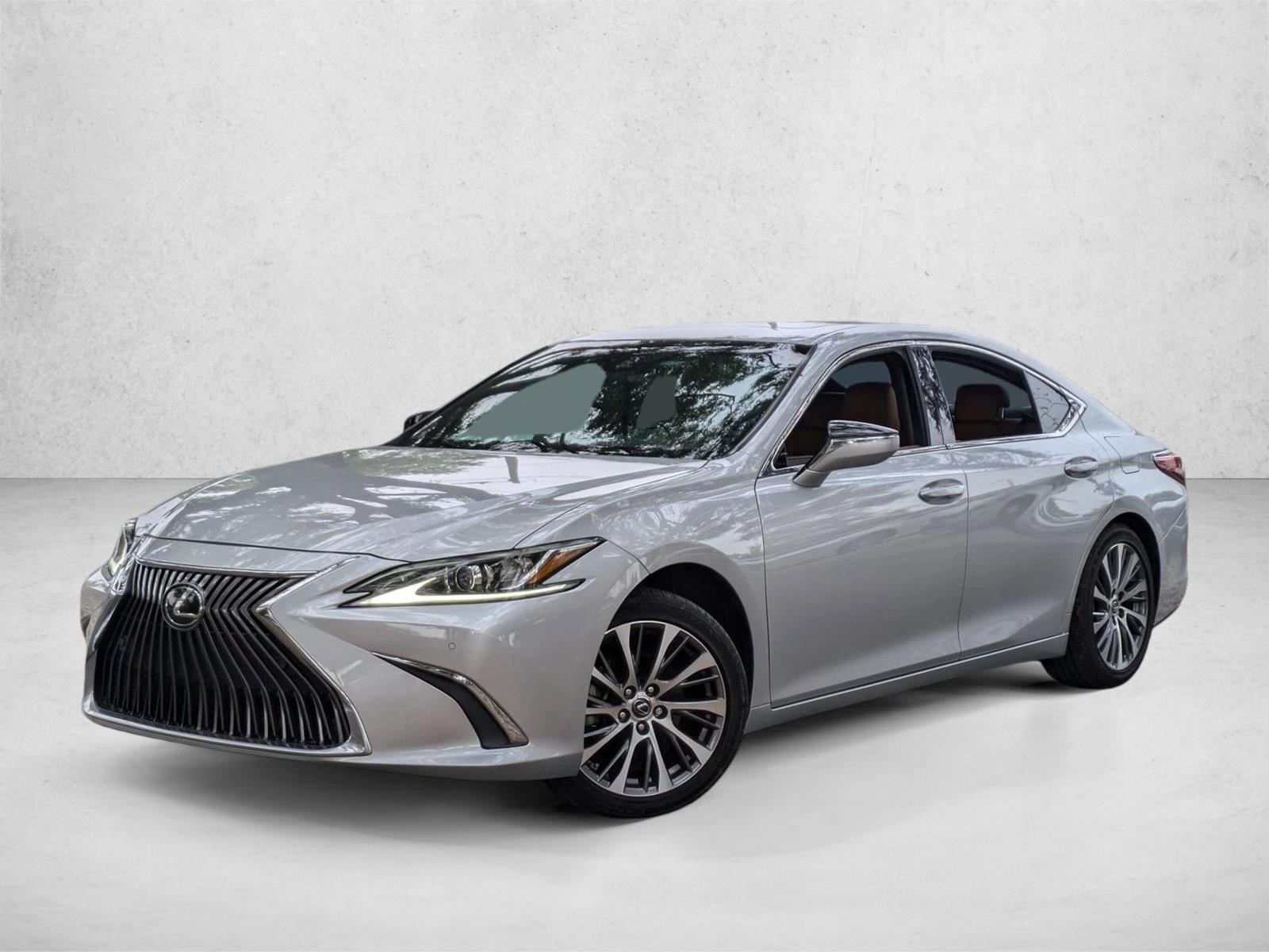 2019 Lexus ES 350's photo