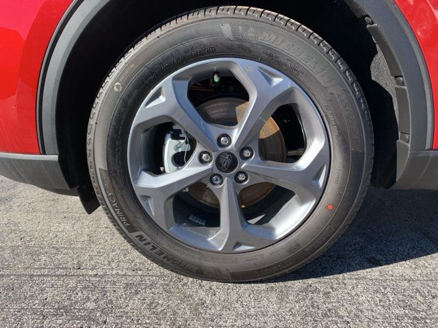 2025 Ford Escape ST-Line photo 10