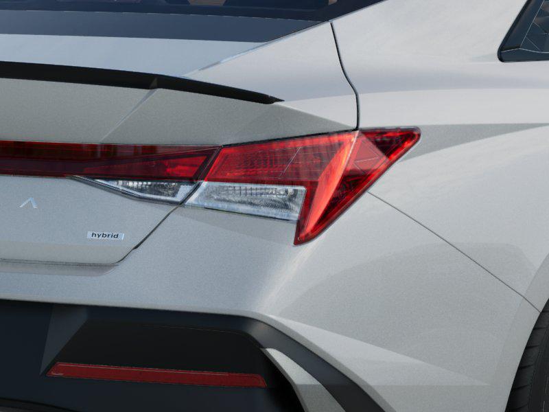 2025 Hyundai Elantra Hybrid SEL Sport photo 8