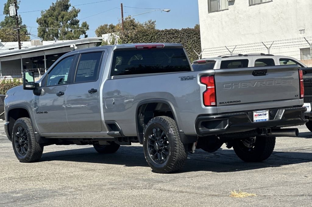 2026 Chevrolet Silverado 2500HD LT photo 6