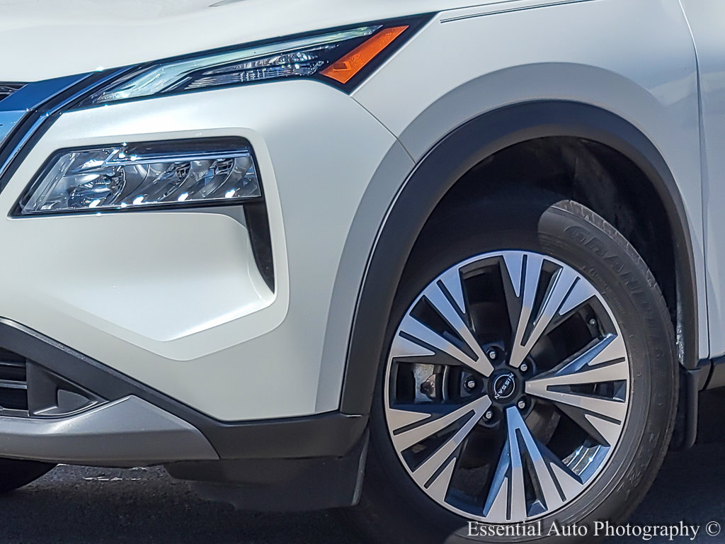 2023 Nissan Rogue SV photo 3