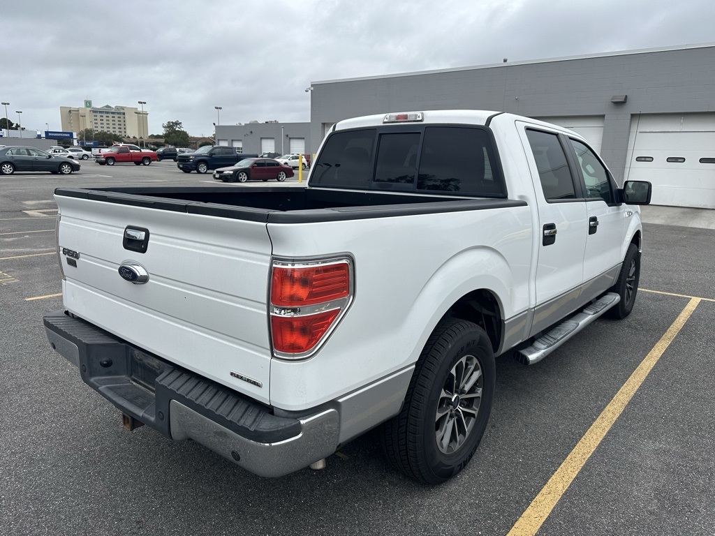2013 Ford F-150 XLT photo 4