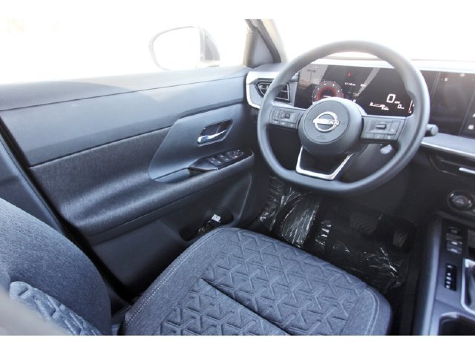 2026 Nissan Kicks SV White at Robbins Nissan