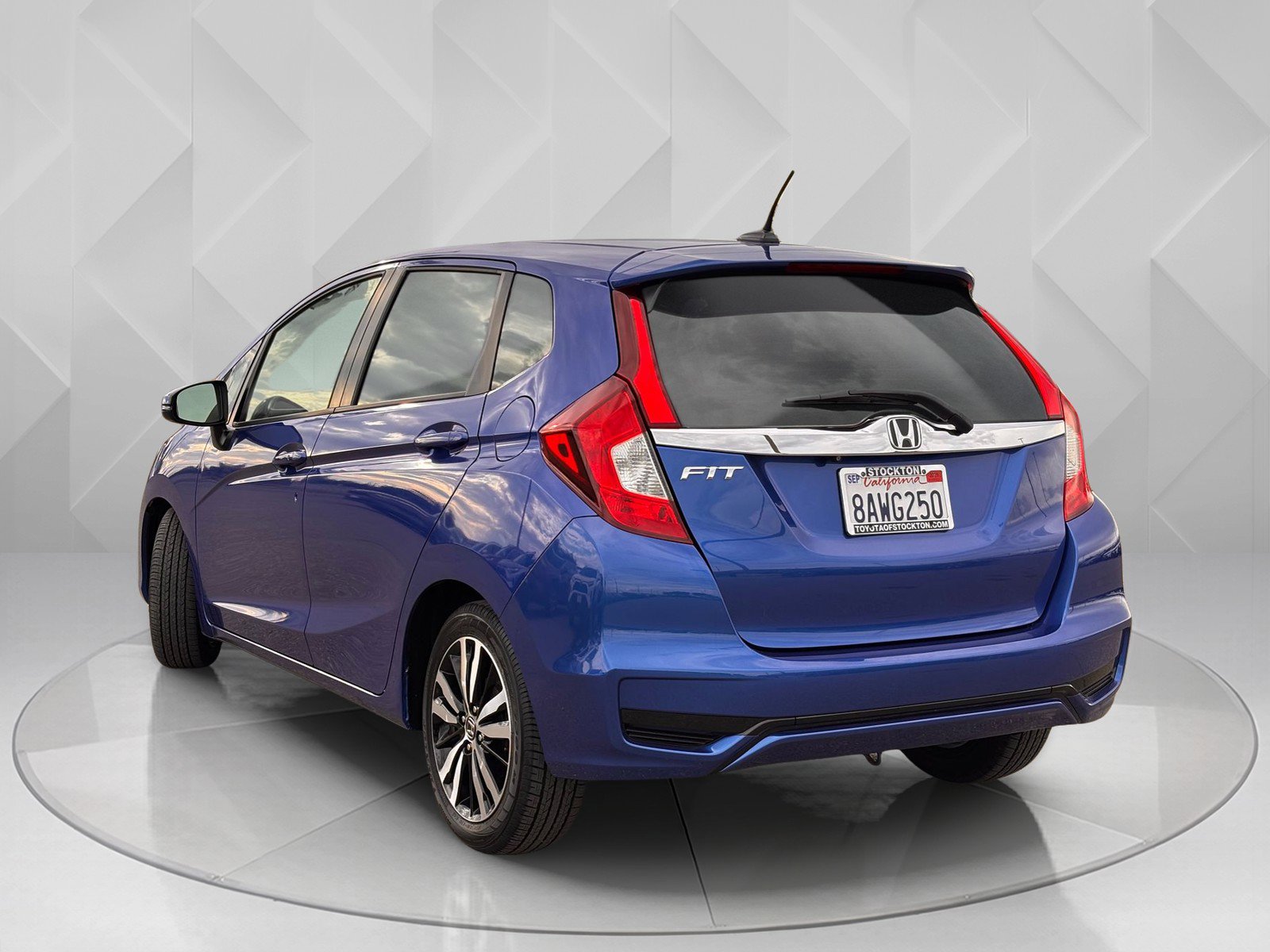 2018 Honda Fit EX-L Navi photo 3