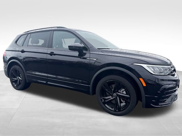 2023 Volkswagen Tiguan SE R-LINE BLACK