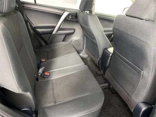 2018 Toyota RAV4 XLE photo 9