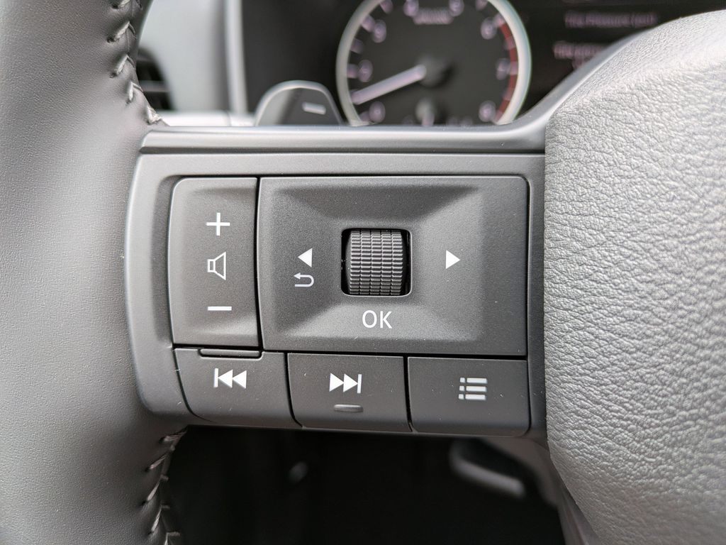 2026 Nissan Rogue SV photo 19