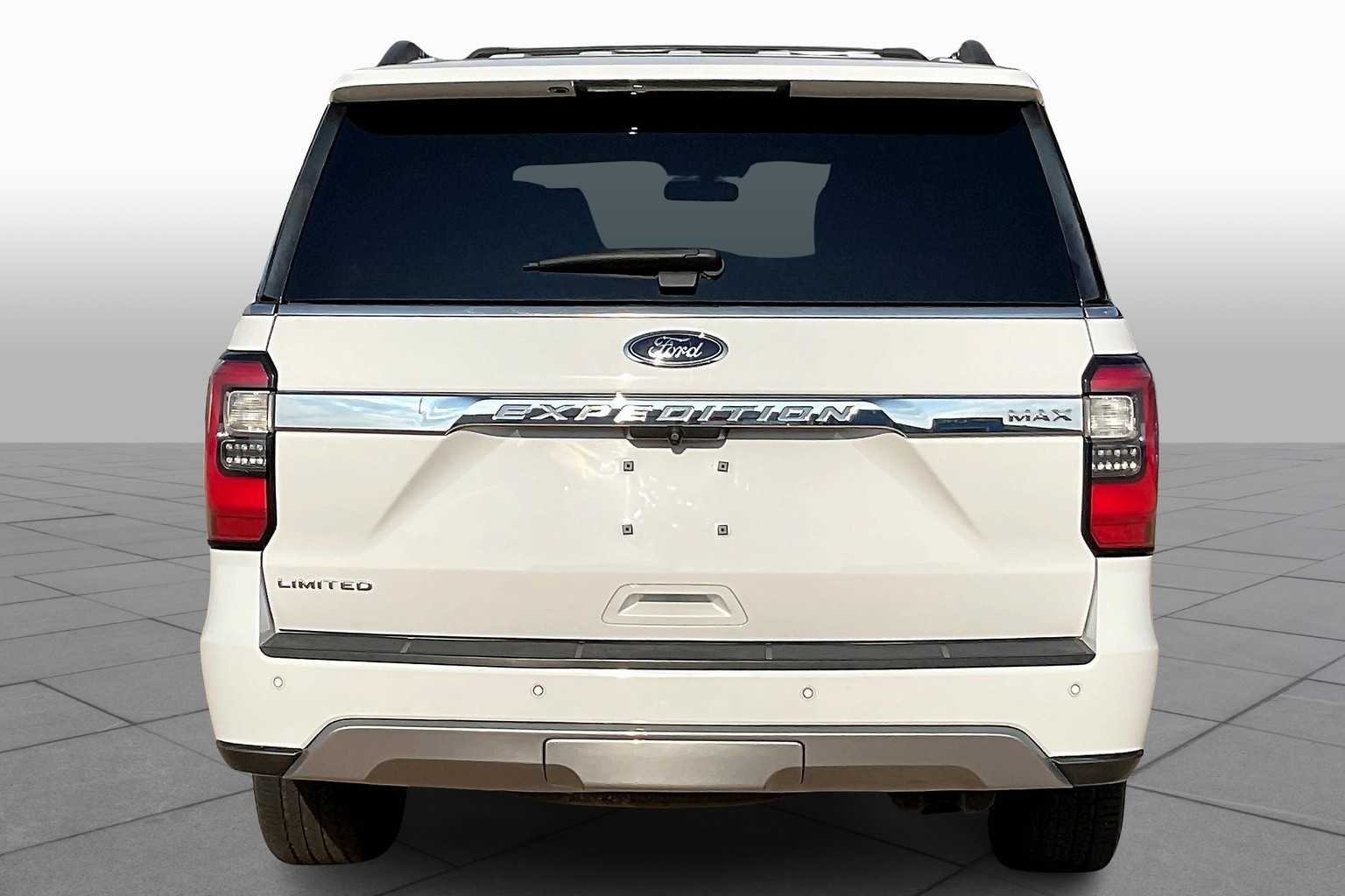 2018 Ford Expedition MAX Limited photo 4