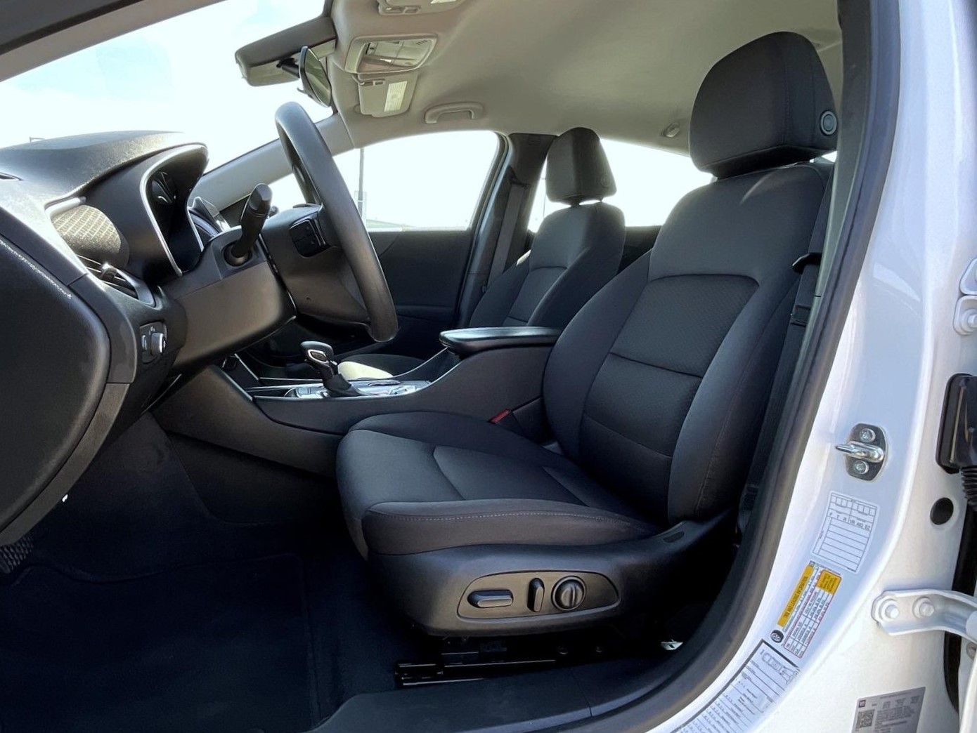 2023 Chevrolet Malibu 1LT photo 10