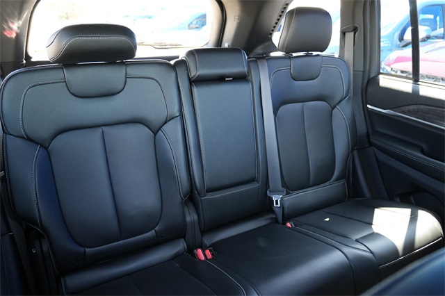 2024 Jeep Grand Cherokee Limited photo 18