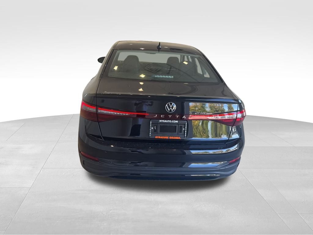 2025 Volkswagen Jetta 1.5T SE photo 4