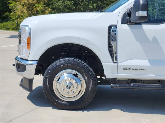 2023 Ford F-350 XLT photo 9