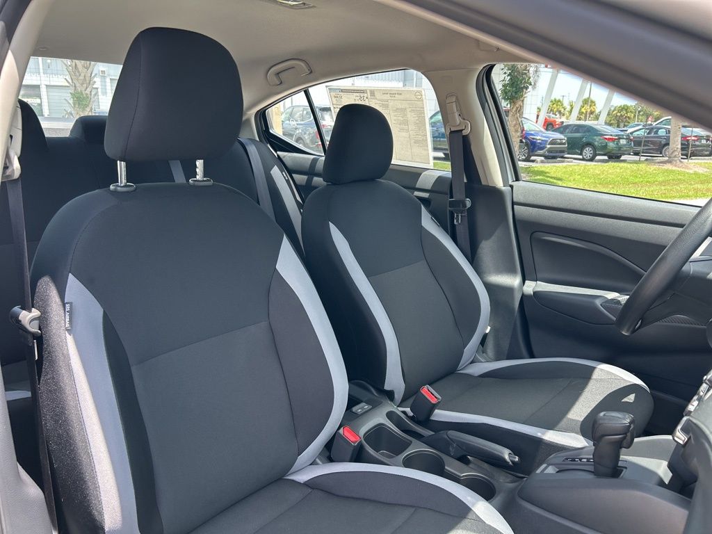 2025 Nissan Versa S photo 31