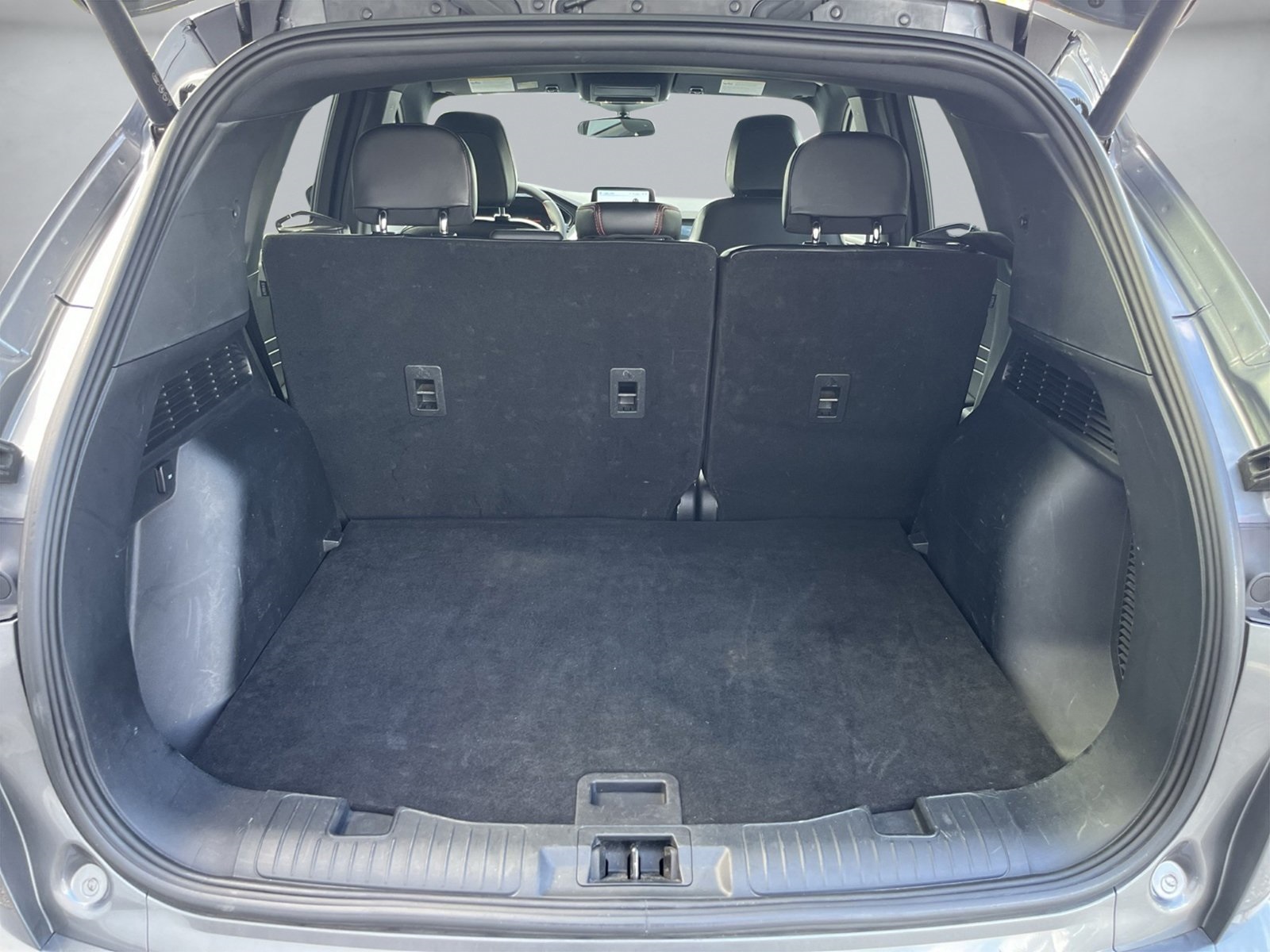2024 Ford Escape ST-Line photo 9