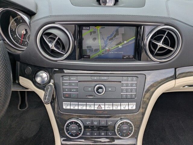 2017 Mercedes Benz SL 450 photo 22