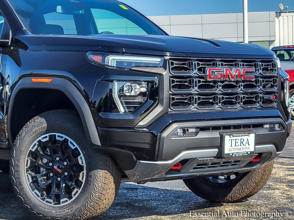 2026 Gmc Canyon AT4 photo 2