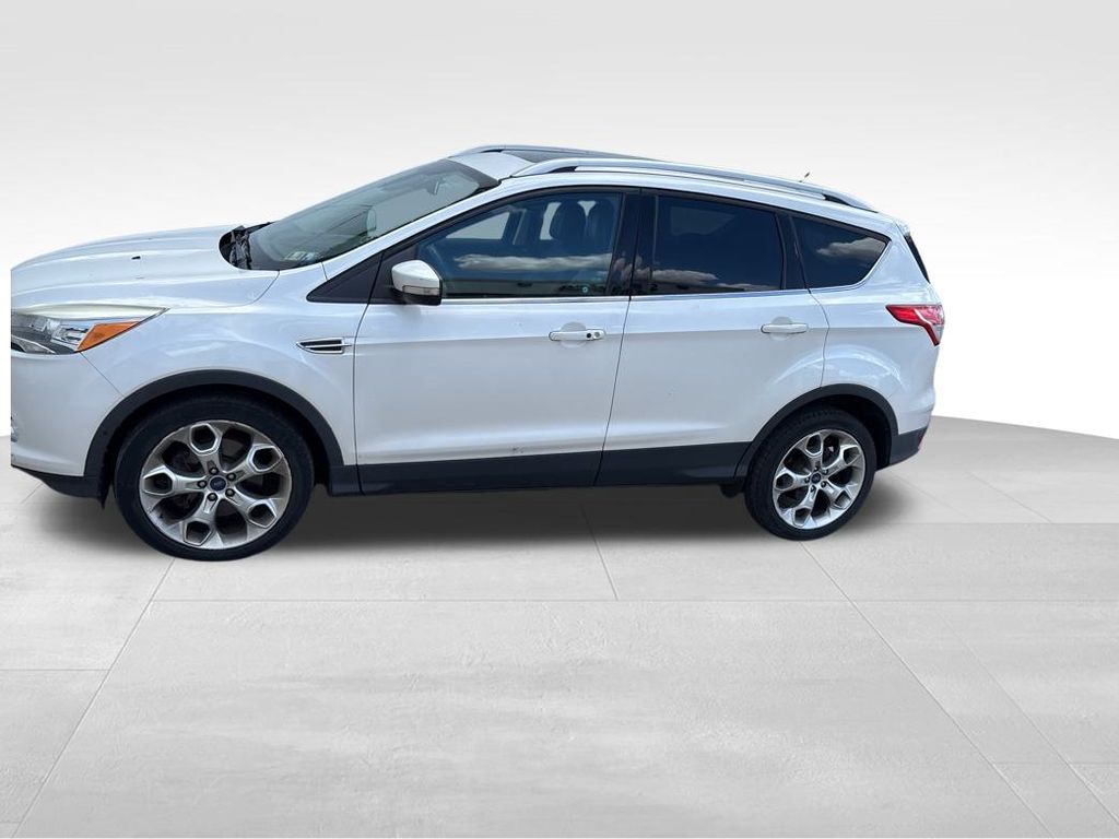 2016 Ford Escape Titanium photo 2