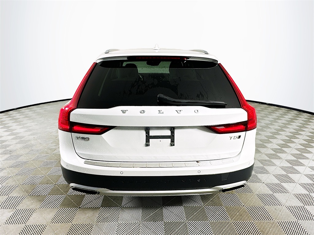 2019 Volvo V90 Cross Country T5 AWD photo 6