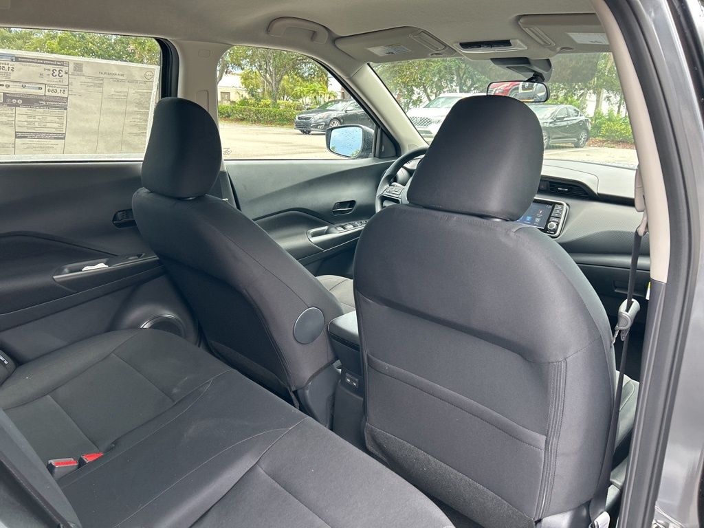 2025 Nissan Kicks Play S photo 34