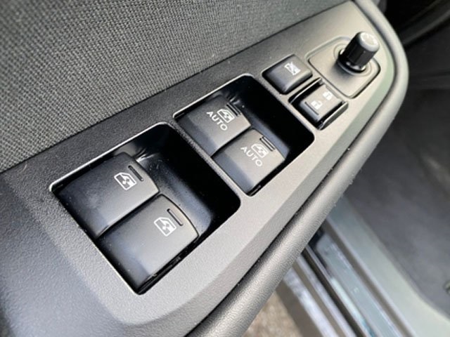 2017 Subaru Outback 2.5i Premium photo 15