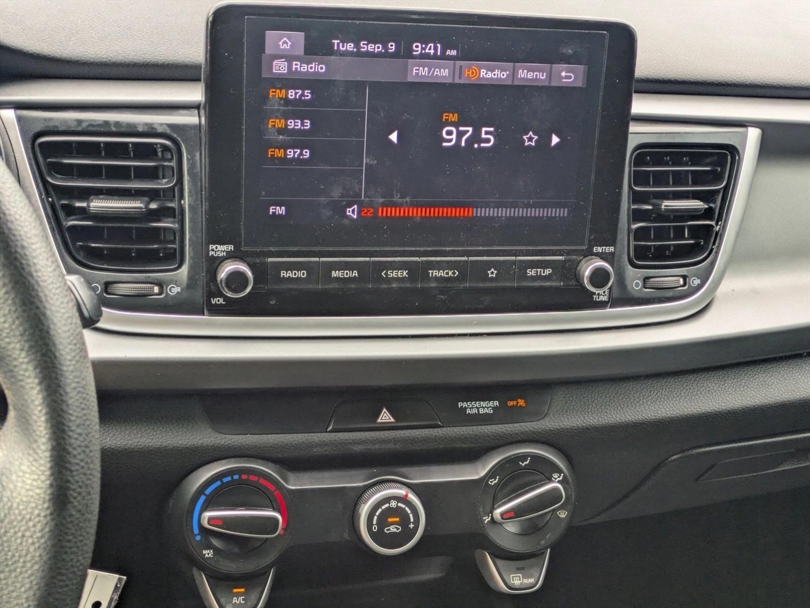 2022 Kia Rio S photo 12