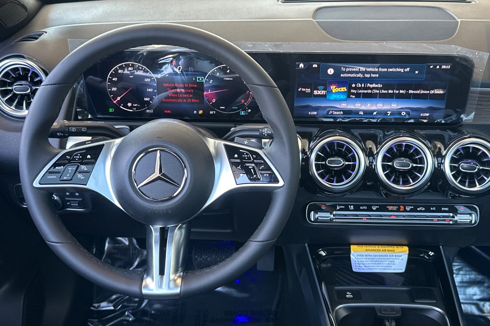 2025 Mercedes Benz GLB 250 4MATIC photo 13