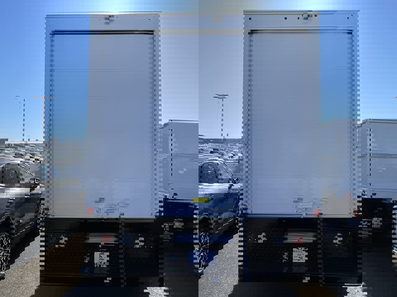 2025 Ford E-450 photo 3