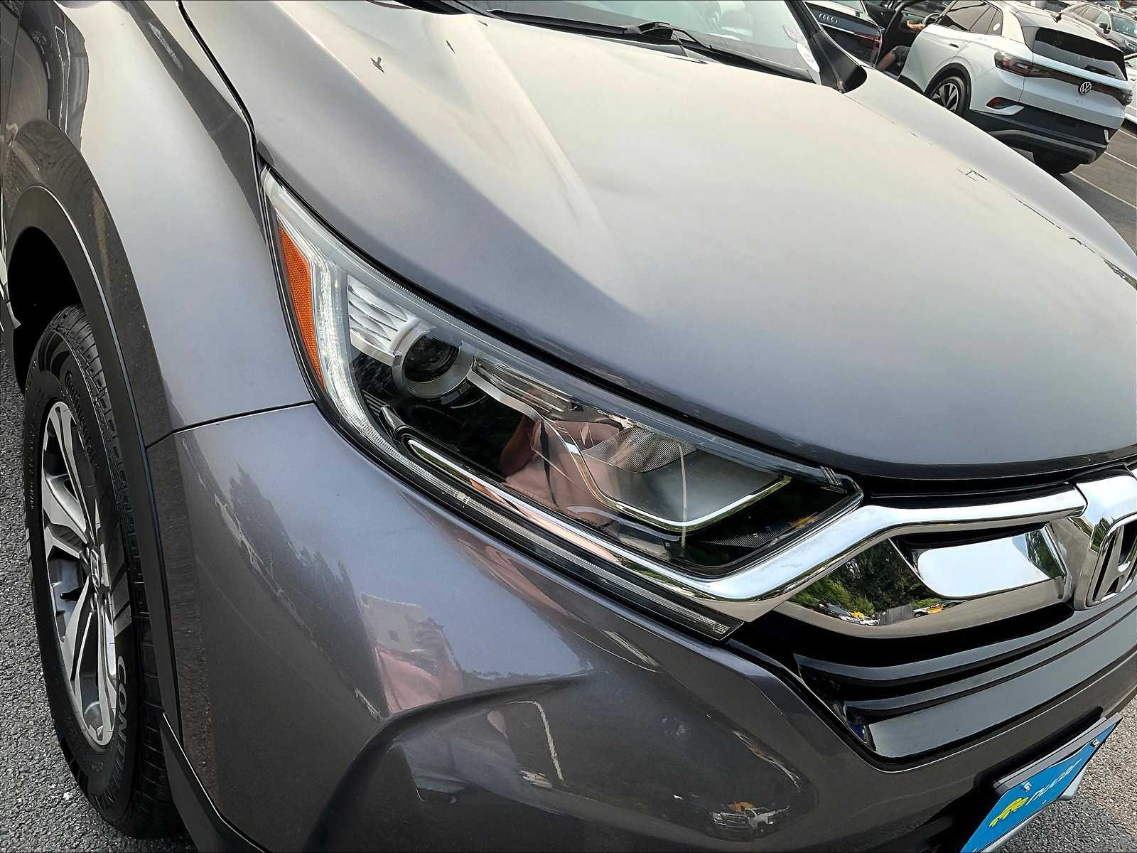 2018 Honda CR-V LX photo 31