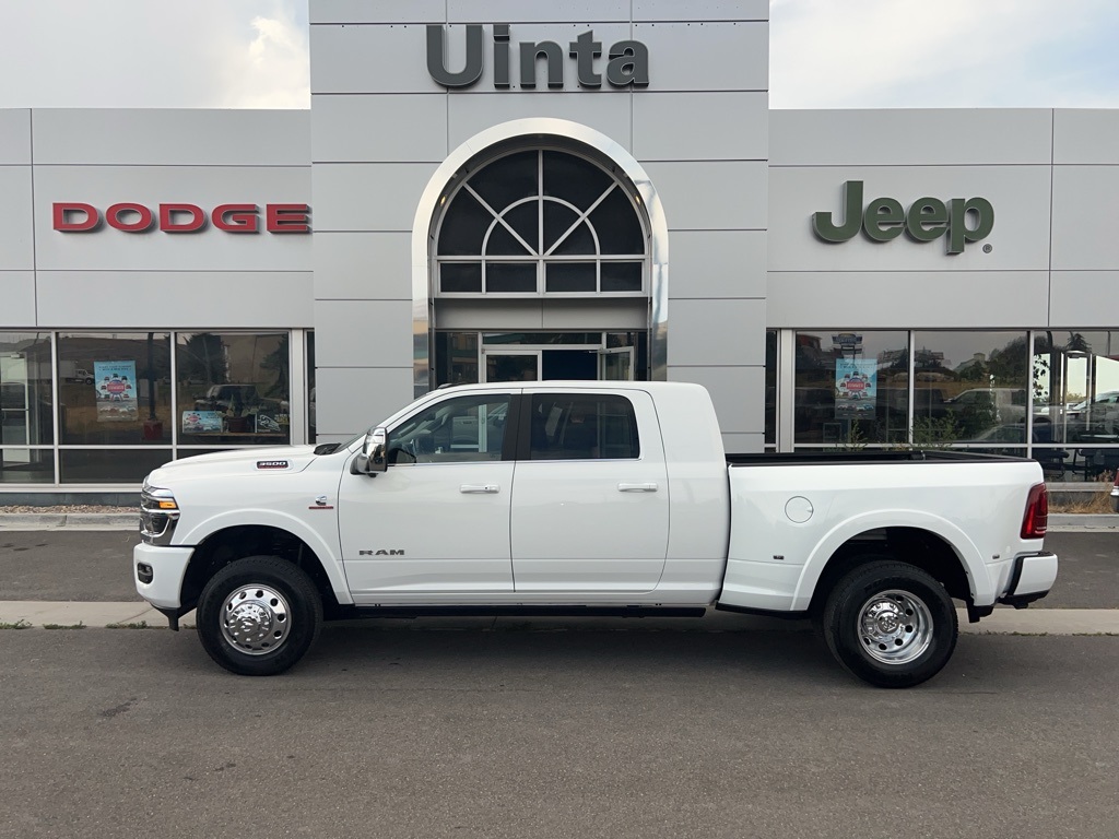 2026 Ram 3500 Limited photo 2