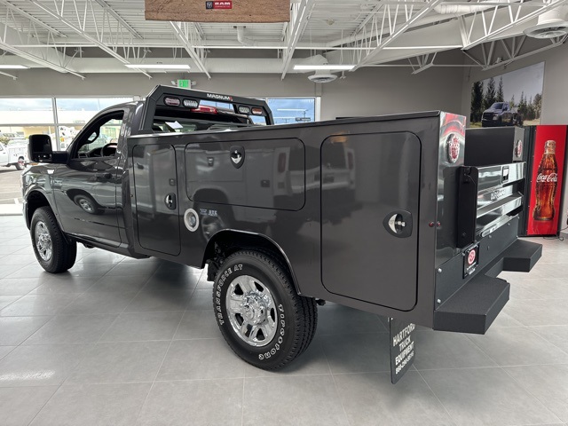 2023 Ram 2500 Tradesman photo 4