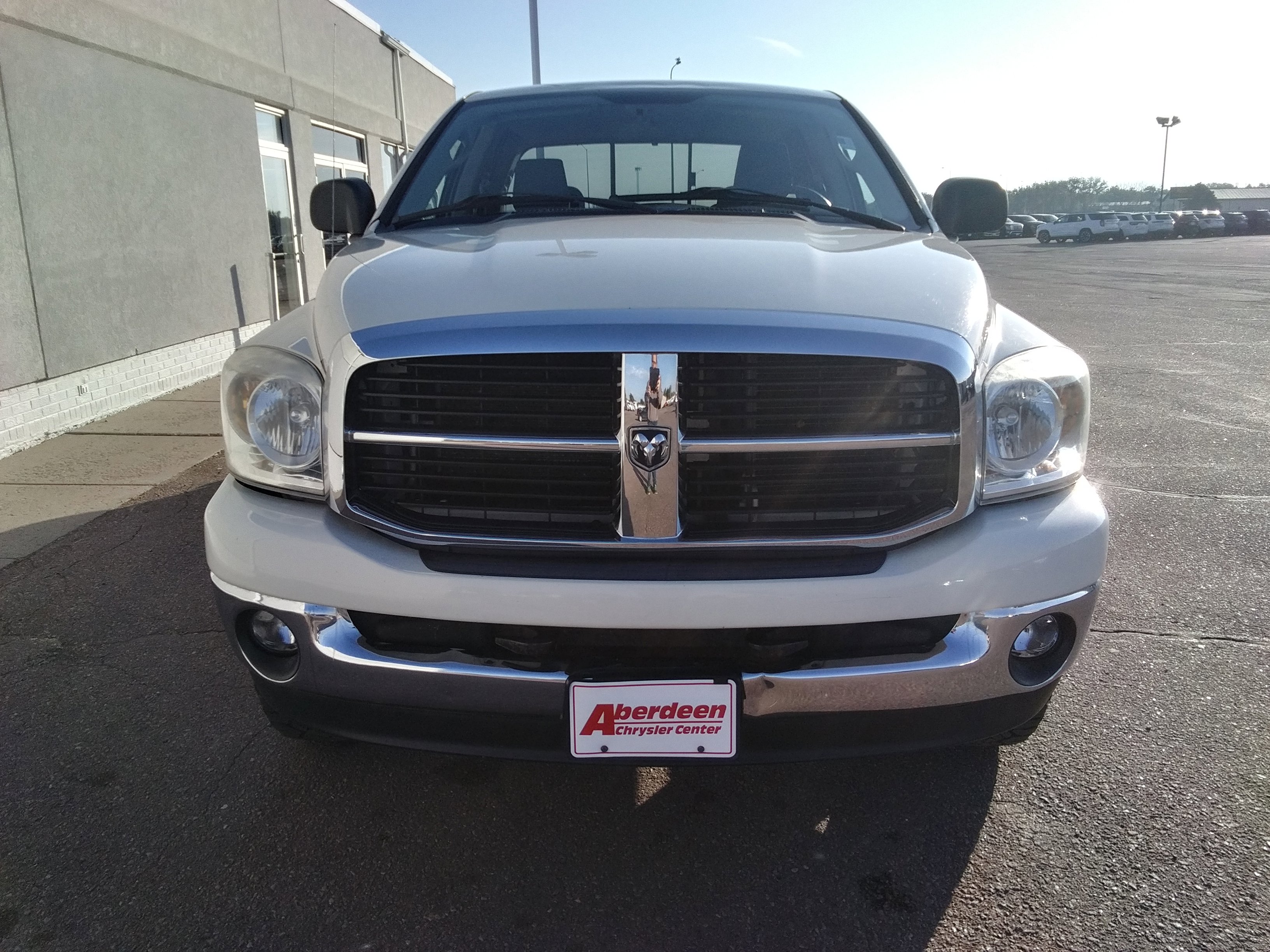 2008 Dodge Ram SLT photo 3