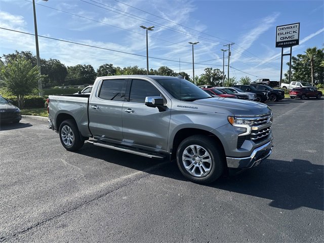 2025 Chevrolet Silverado 1500 LTZ photo 2