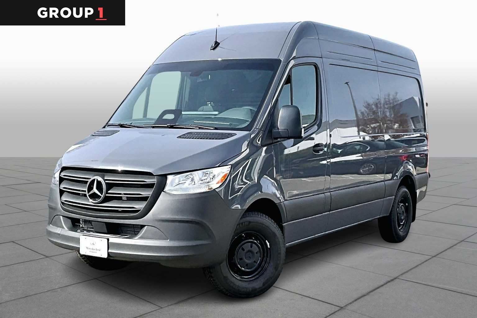 2025 Mercedes-Benz Sprinter Cargo Van Base's photo