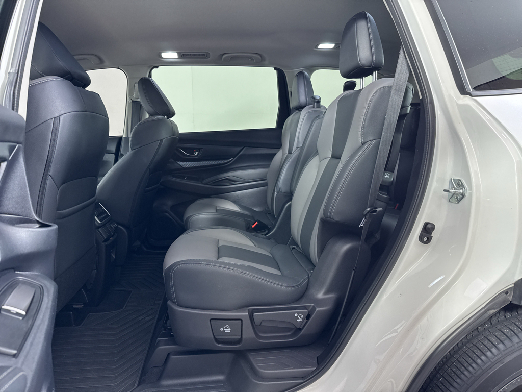 2022 Subaru Ascent Onyx Edition photo 11