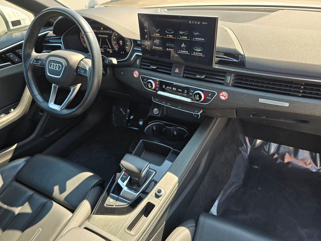 2023 Audi A4 S line Quattro Premium Plus photo 10