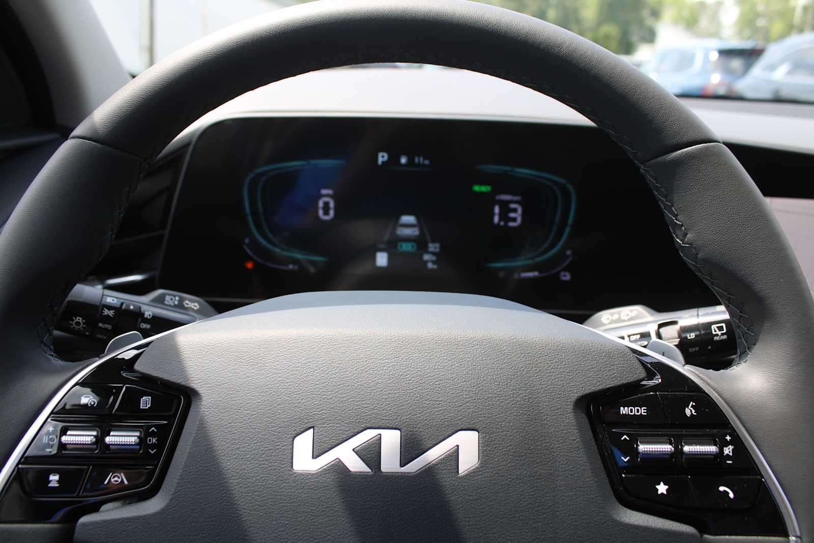 2025 Kia Niro EX Touring photo 28