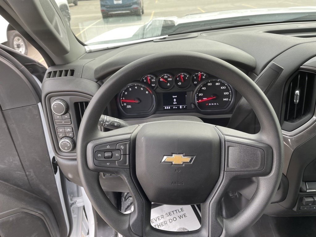 2024 Chevrolet Silverado 3500HD photo 5