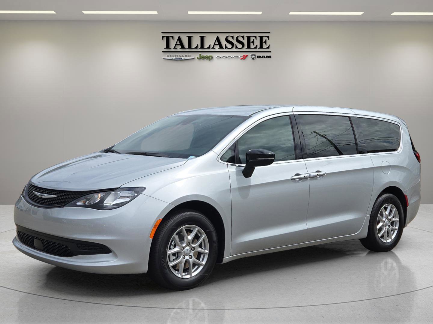 2026 Chrysler Voyager LX's photo