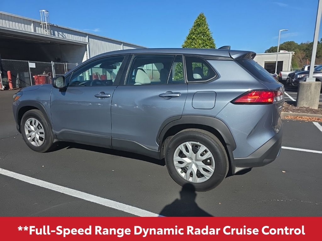 2024 Toyota Corolla Cross L photo 4