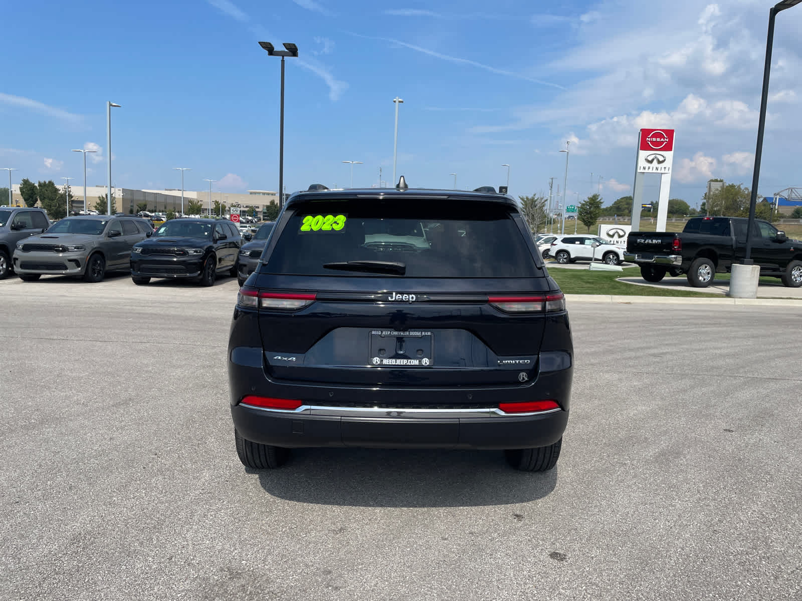 2023 Jeep Grand Cherokee Limited photo 8