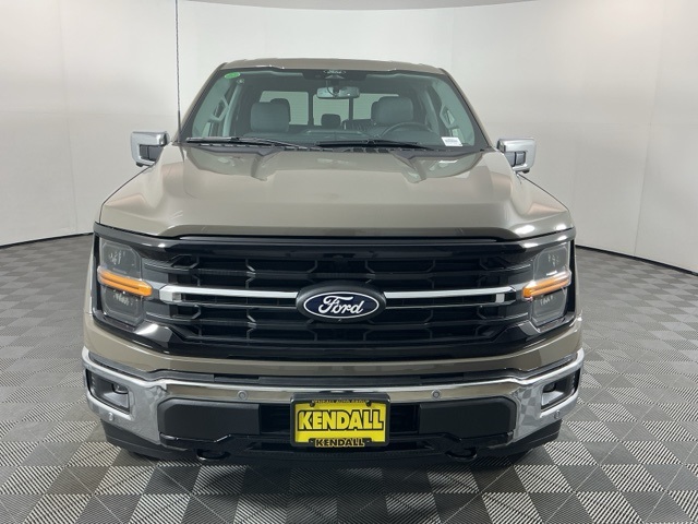 2025 Ford F-150 XLT photo 2