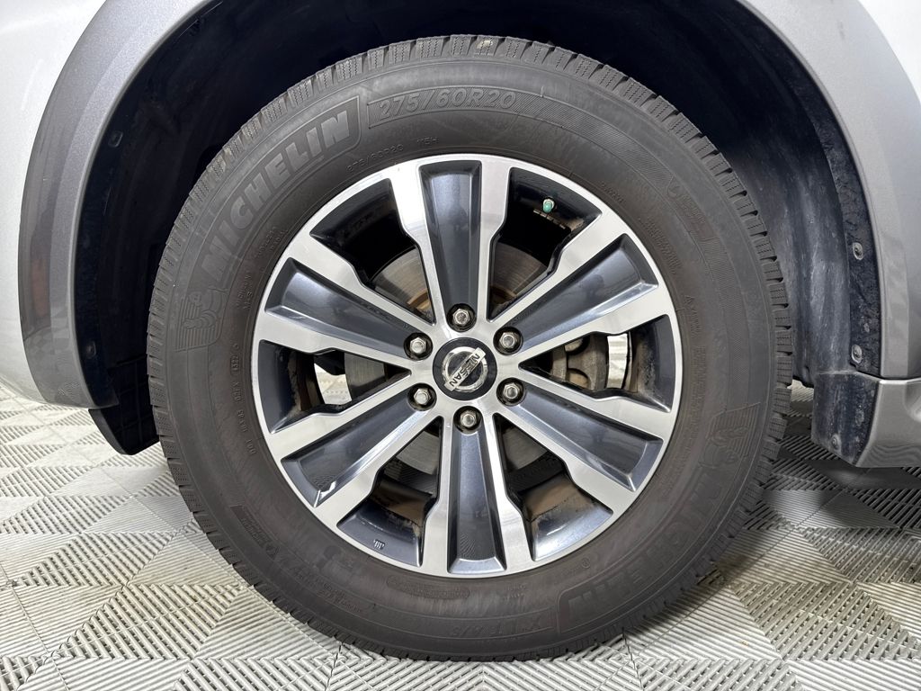 2018 Nissan Armada SL photo 18