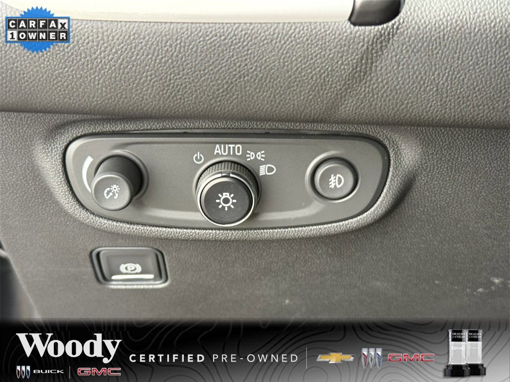 2023 GMC TERRAIN - Image 17